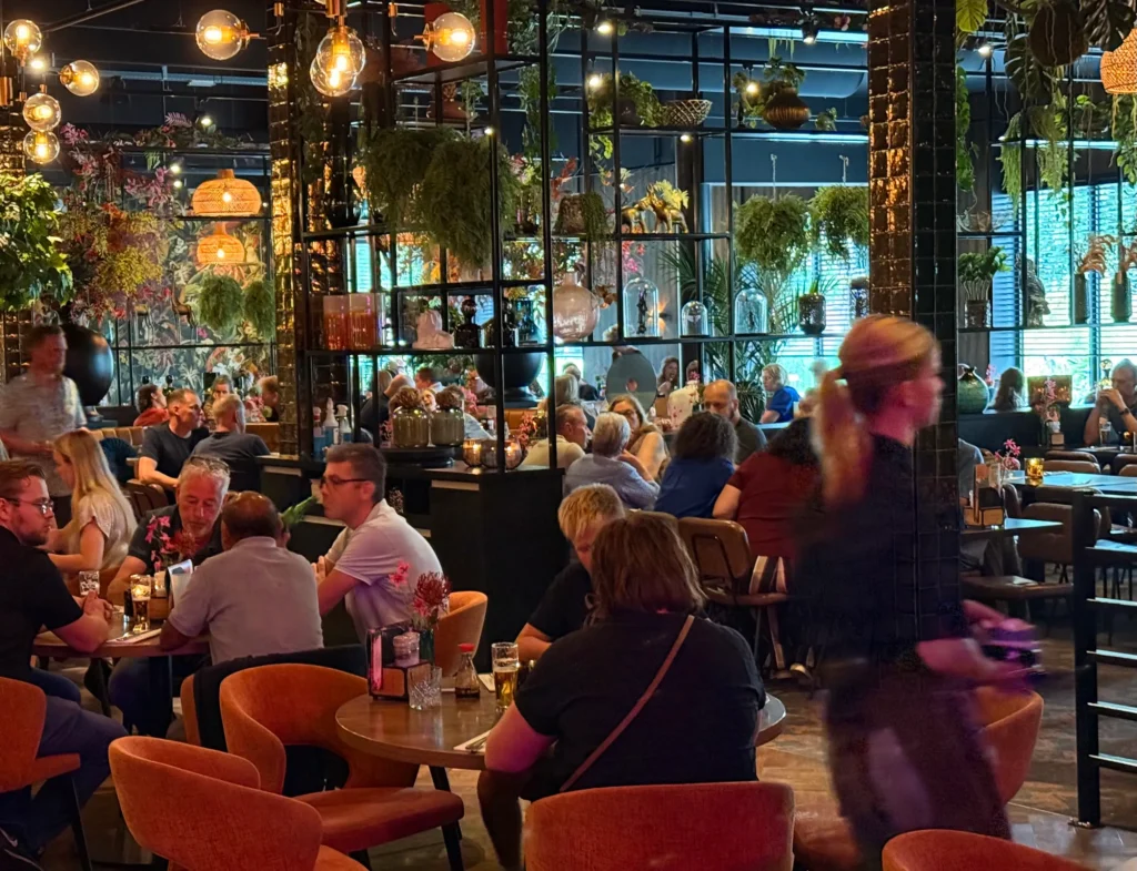 Restaurant Mingle - Wokken op een uniek manier. Het fuseren van diverse wereld gerechten